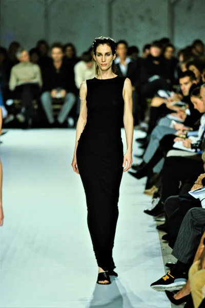 Look 60
